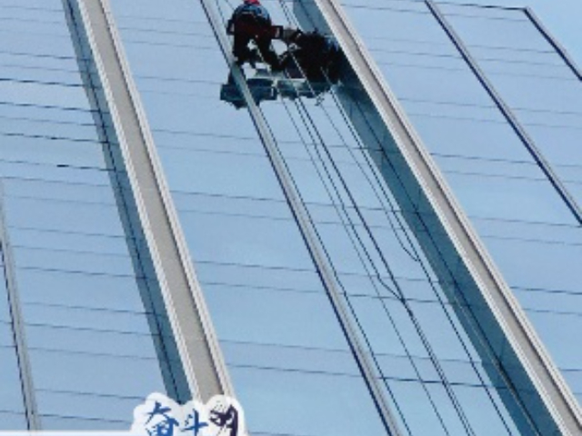 嘉定區(qū)玻璃幕墻維修養(yǎng)護(hù) 推薦咨詢 上海展凱幕墻工程供應(yīng)