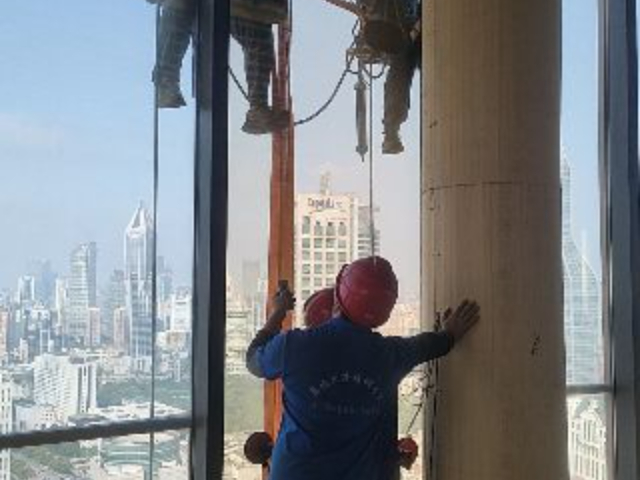 奉賢區(qū)室外幕墻開(kāi)窗 上海展凱幕墻工程供應(yīng)