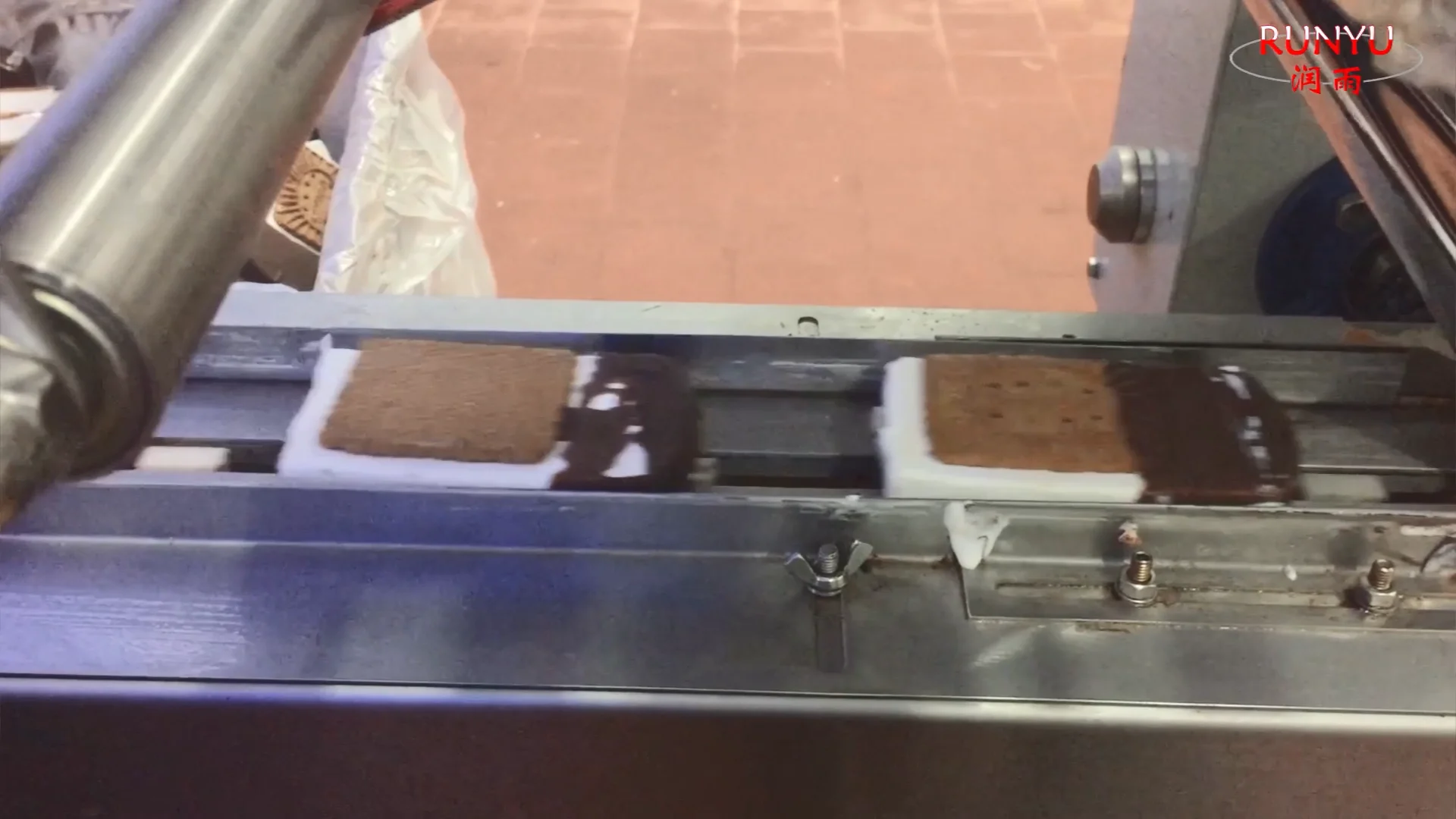 ice cream sandwich packaging machine