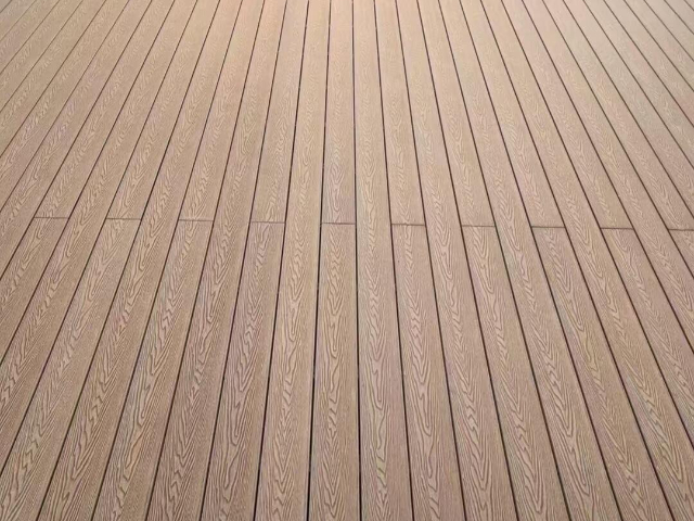 湖南品牌塑木地板施工 客戶至上 立美地板制品供應(yīng)