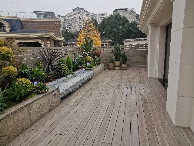 什么是塑木地板生產(chǎn)企業(yè)