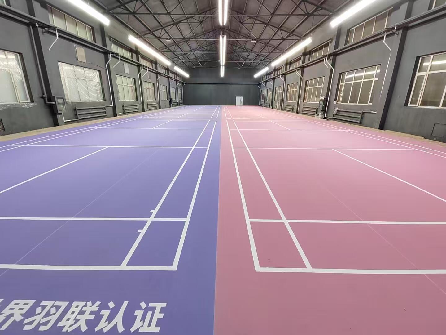 立美專業(yè)羽毛球館木地板：精細(xì)回彈，三重靜音的俱樂部口碑之選