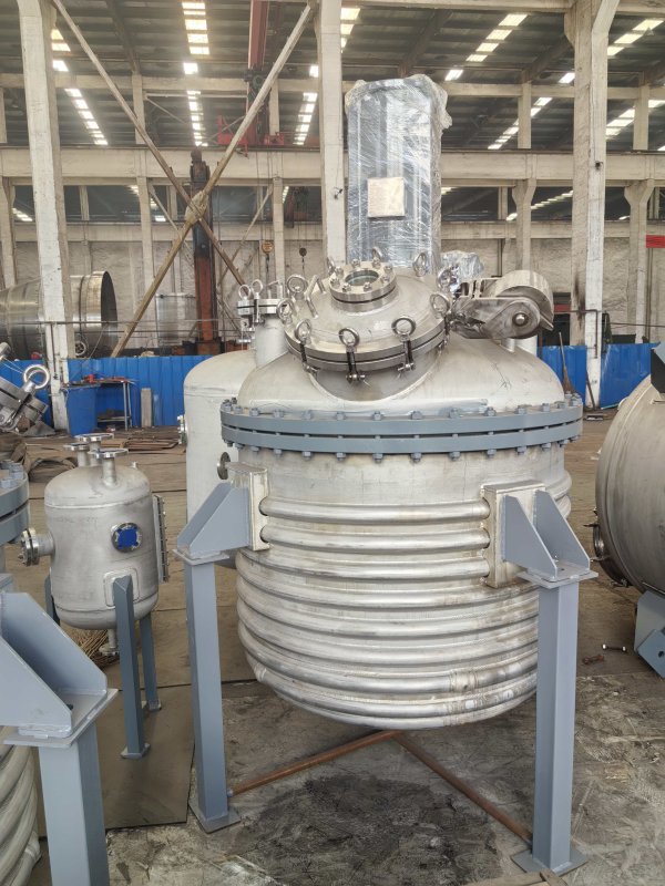 外盤管加熱反應(yīng)釜