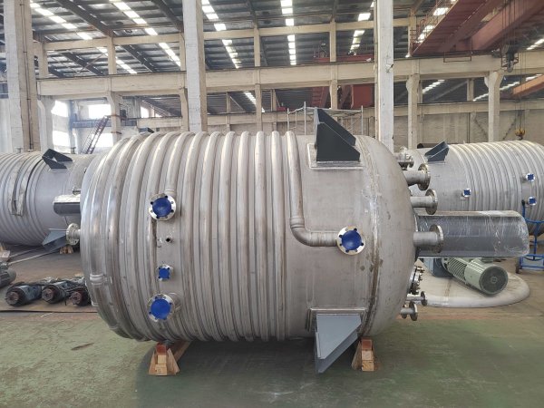 外盤管加熱反應(yīng)釜