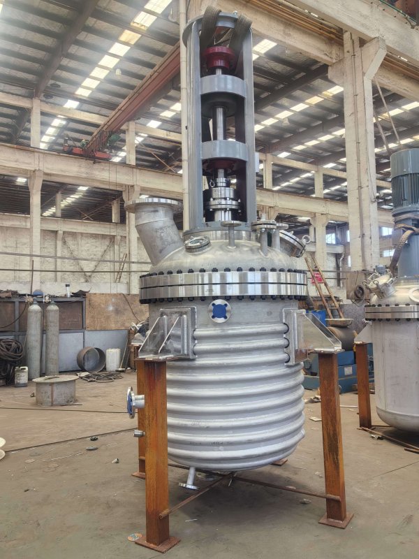 外盤管加熱反應(yīng)釜