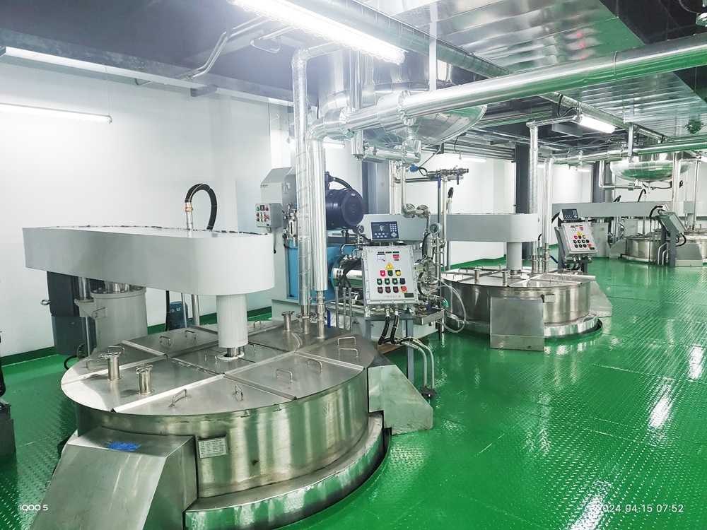 Mezzanine stand disperser 