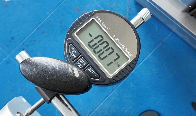 告别油污与停机！绝缘子测试迎来‘零烦恼’电驱时代