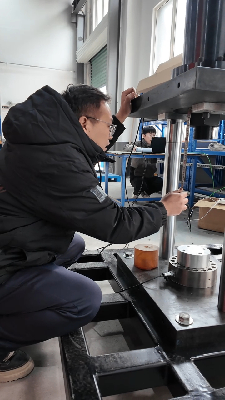 电动缸不到3个月就坏了？揭秘行业痛点，如何选对高可靠电动缸