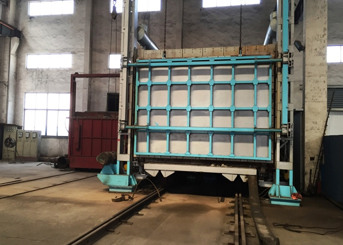 2#熱處理爐、爐膛尺寸4米×3.5米×12米、額定溫度1050℃