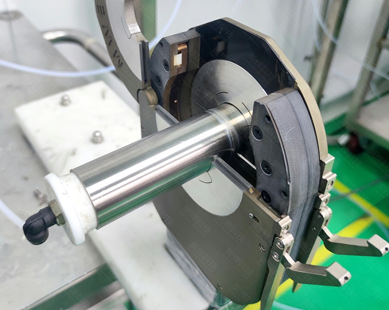 美焊MWF系列不銹鋼管管自動(dòng)焊機(jī)，應(yīng)用于湖北醫(yī)藥設(shè)備行業(yè)項(xiàng)目