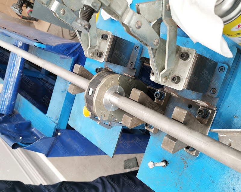 MWF系列封閉式管管自動(dòng)焊機(jī)，應(yīng)用于河南鈦合金管道工程項(xiàng)目