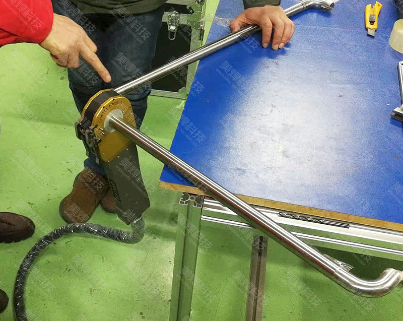 封闭式管管焊接设备应用于江苏南通制药行业项目