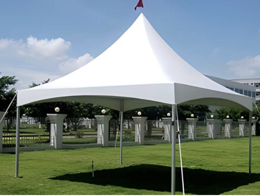 抗風(fēng) / 防火 / 保溫：現(xiàn)代篷房的三大核心性能技術(shù)突破