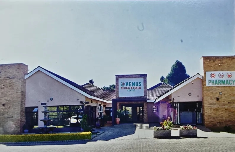 口腔 DR机器怎么用国际牙医专家 Dr. KnowledgeTsungu 专程鼎植打卡！VIIV专利种植技术,凭啥圈粉？_https://www.jmylbn.com_新闻资讯_第3张