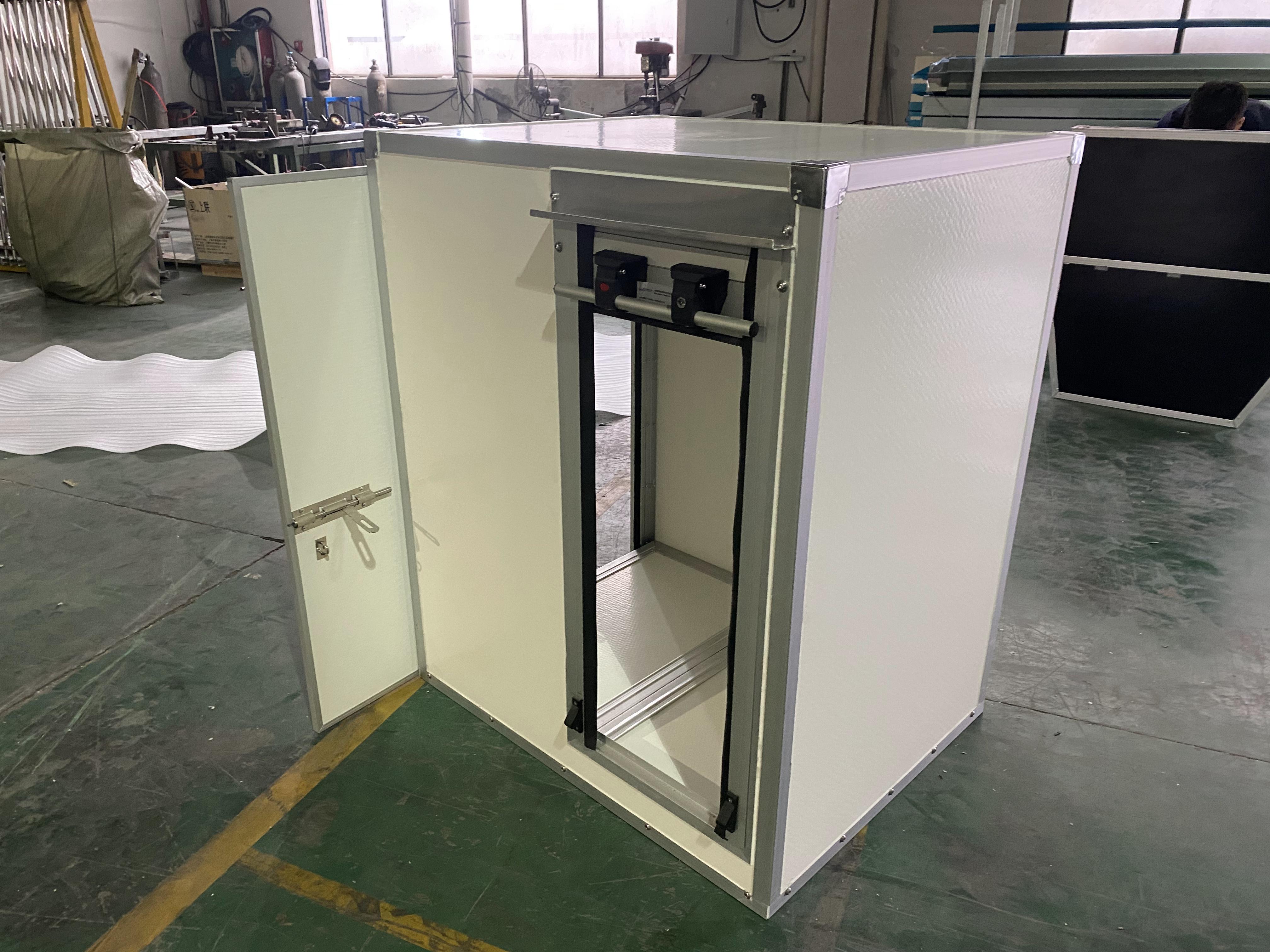 輕量化車廂：無人駕駛送貨車的好搭檔