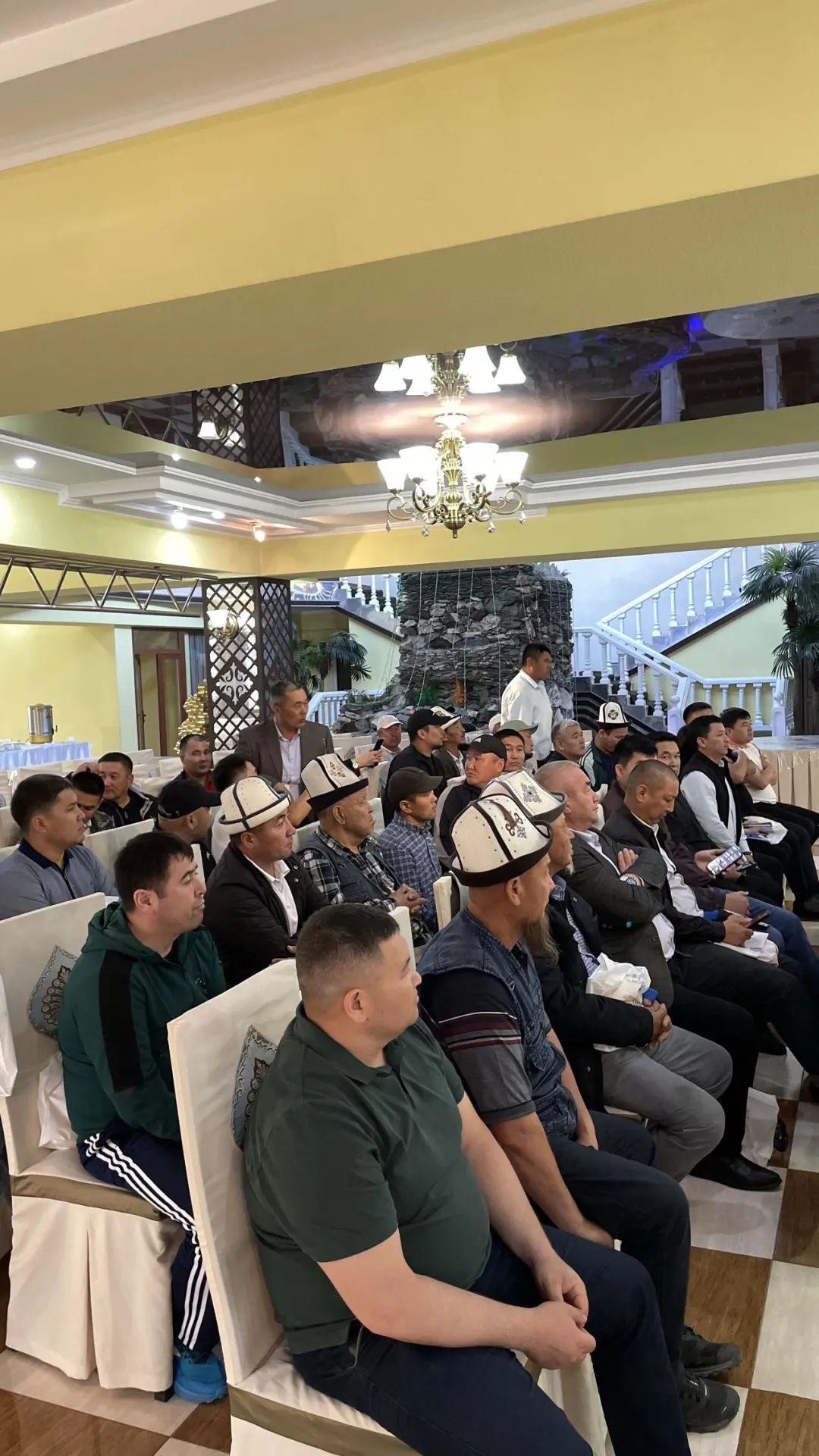 日本人妻与黑人HD