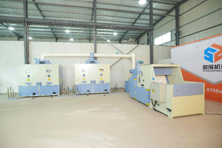 東莞抱枕充棉機廠家 東莞市順展機械供應(yīng)