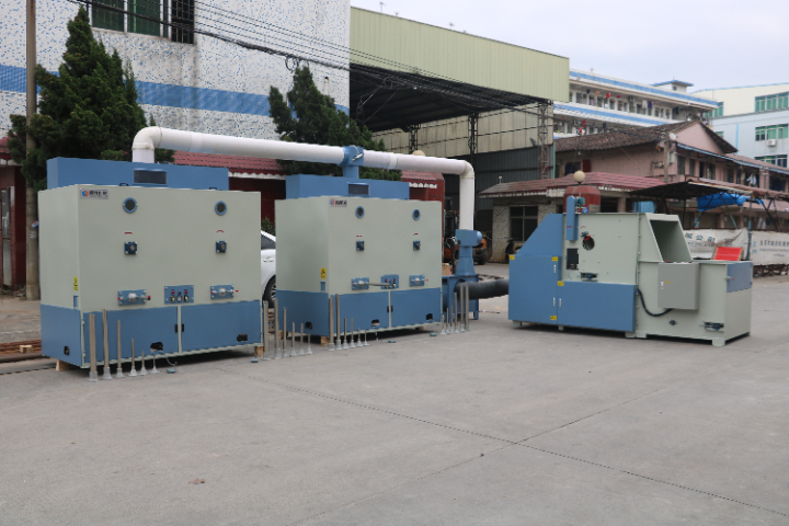 東莞抱枕充棉機(jī)推薦廠家 東莞市順展機(jī)械供應(yīng)