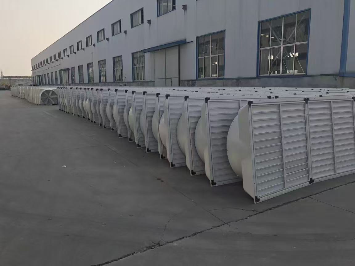 聚成堡厂房降温设备产品图