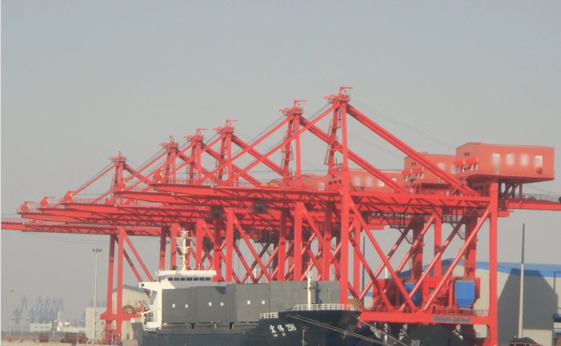 Multi-Function Ship Unloader