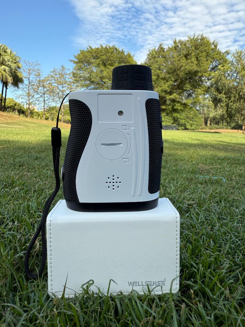 震动提示+握感逆天！S1测距仪细节炸裂，新手直呼‘太懂我’