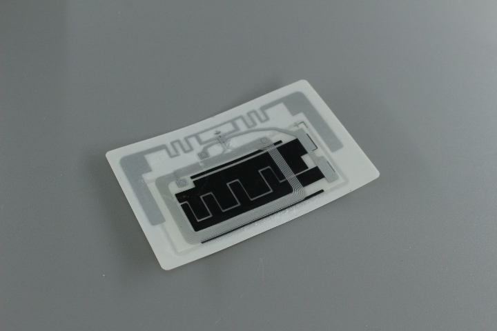 江蘇RFID測溫雙頻標簽設(shè)計 服務(wù)至上 上海市華苑斯碼特技術(shù)供應(yīng)