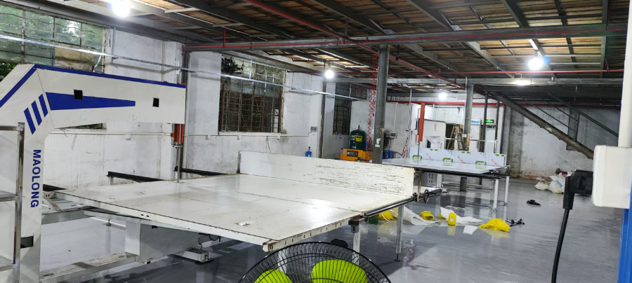 安全橡膠泡沫切割機(jī)廠家 東莞市貿(mào)隆機(jī)械制造供應(yīng)