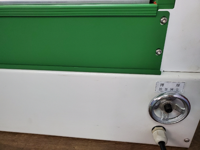 遼寧泡沫熱熔膠機(jī)原理 東莞市貿(mào)隆機(jī)械制造供應(yīng)