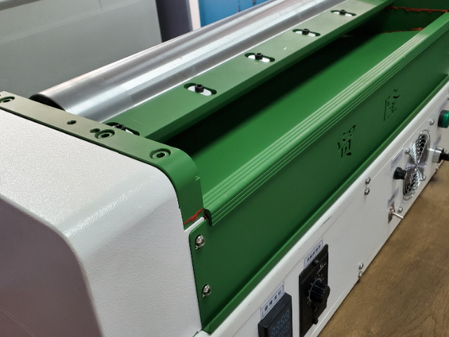 蘇州海棉熱熔膠機(jī)價(jià)格 東莞市貿(mào)隆機(jī)械制造供應(yīng)