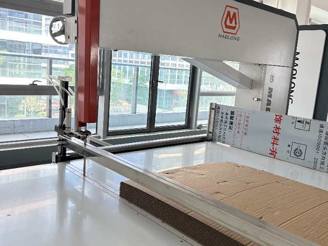 貿(mào)隆玻璃纖維切割機(jī)工廠 東莞市貿(mào)隆機(jī)械制造供應(yīng)