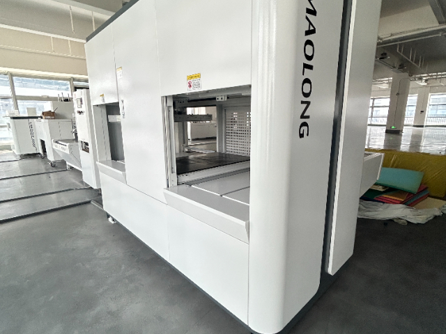 成都無膠珍珠棉粘合機(jī)工廠 東莞市貿(mào)隆機(jī)械制造供應(yīng)