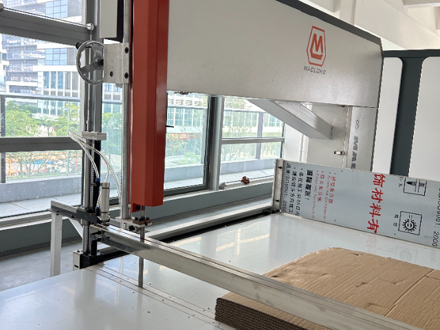 福建彈性體材料切割機(jī)安裝視頻 東莞市貿(mào)隆機(jī)械制造供應(yīng)