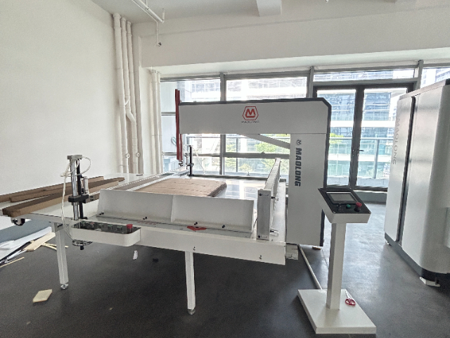 北京U型擠塑板開槽機代理 東莞市貿(mào)隆機械制造供應(yīng)