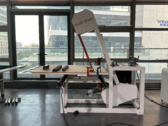 紙箱加工設備企業(yè) 東莞市貿(mào)隆機械制造供應;