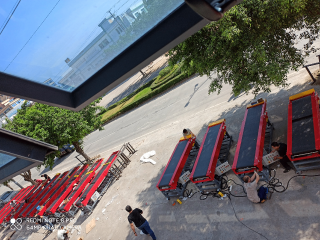 佳德塑料業(yè)迷你伸縮式皮帶輸送機報價 廣東省佳德自動化設備供應