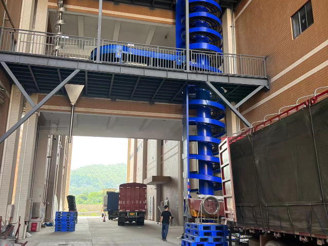 廣東佳德日化用品業(yè)螺旋鏈板輸送機定制 廣東省佳德自動化設備供應;