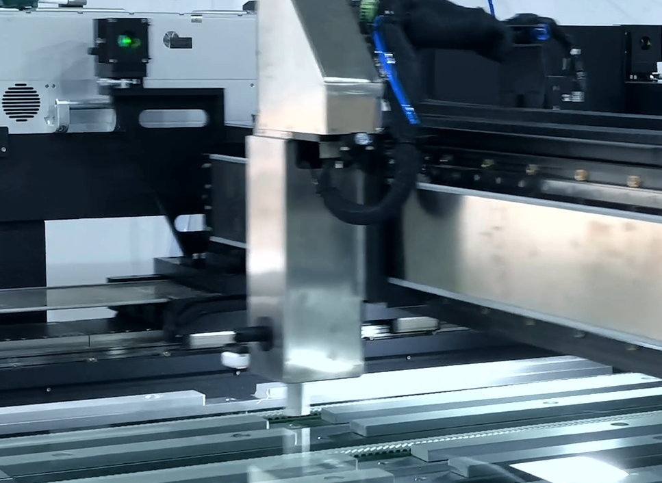 科洛德新品上線 | 汽車前擋玻璃激光切裂線