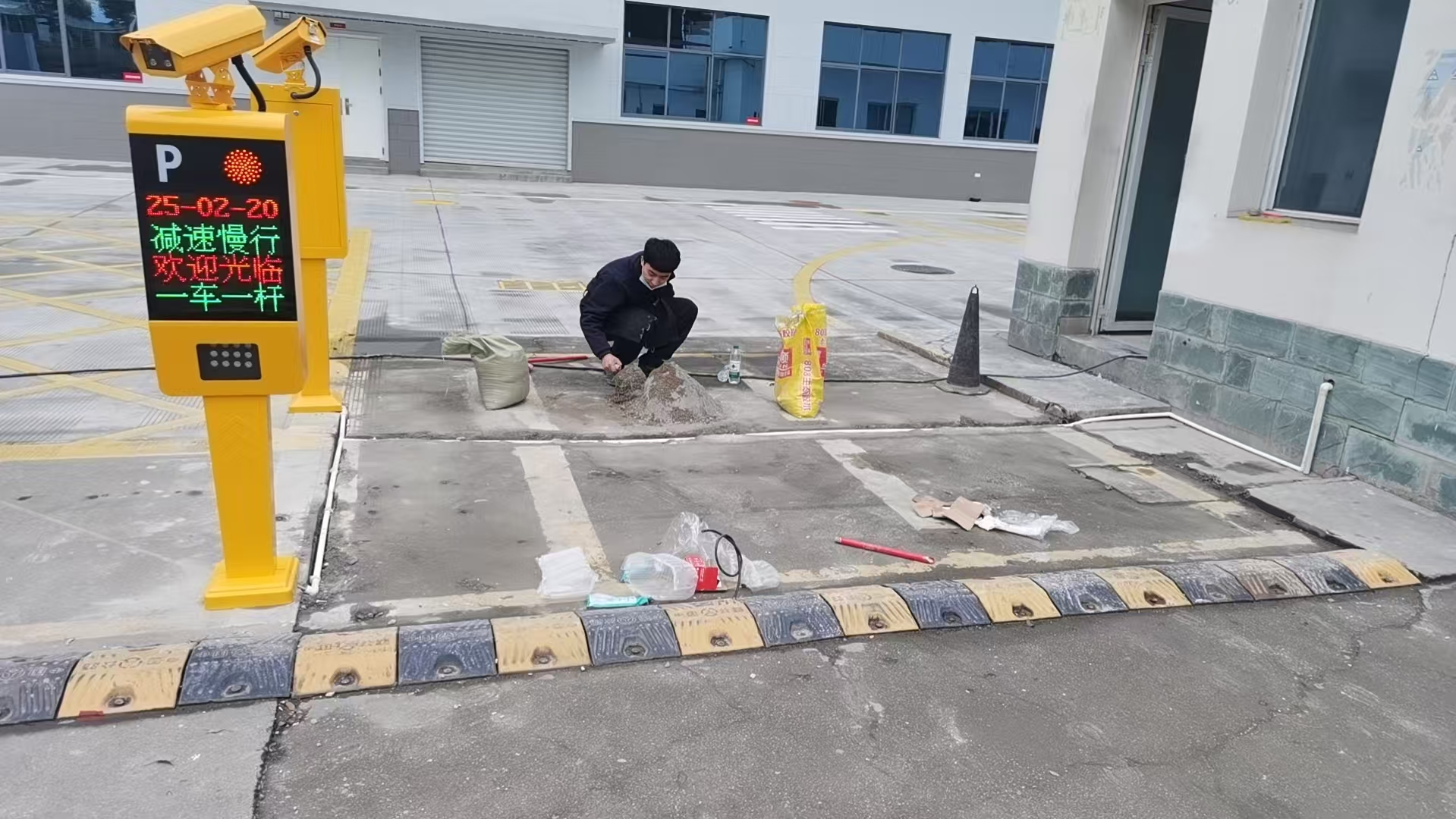 智能車牌識(shí)別系統(tǒng)：成都翔貝科技以技術(shù)定義 “智慧通行”標(biāo)準(zhǔn)