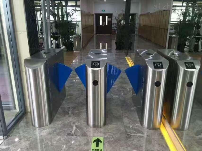 成都翔貝科技實名制人臉識別閘機：出行安檢與客流管理新范式