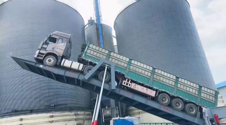 臨夏液壓卸車機(jī)廠家,液壓卸車機(jī)