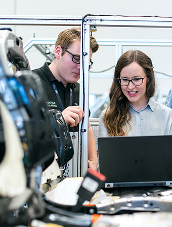 雙面光刻機：雙倍產能，加速生產進程，引領行業新風潮！