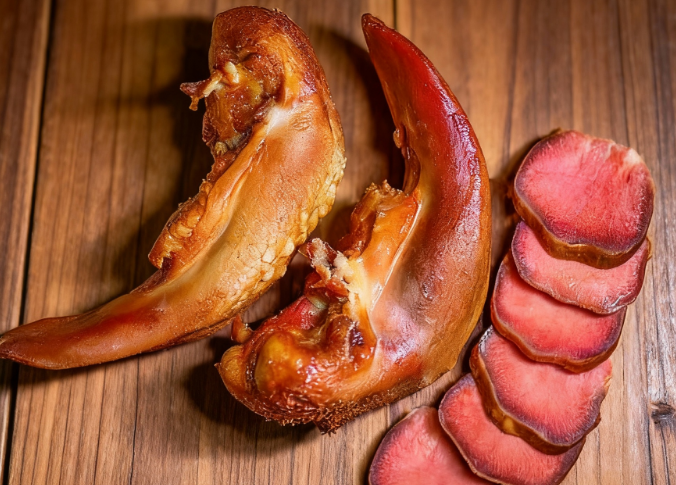 七環牧場這口臘豬舌，藏著整個童年的年味記憶