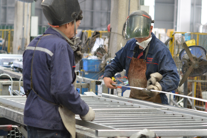 西北花箱欄桿專業(yè)生產(chǎn)廠家 四川金恒達(dá)恒石科技供應(yīng);