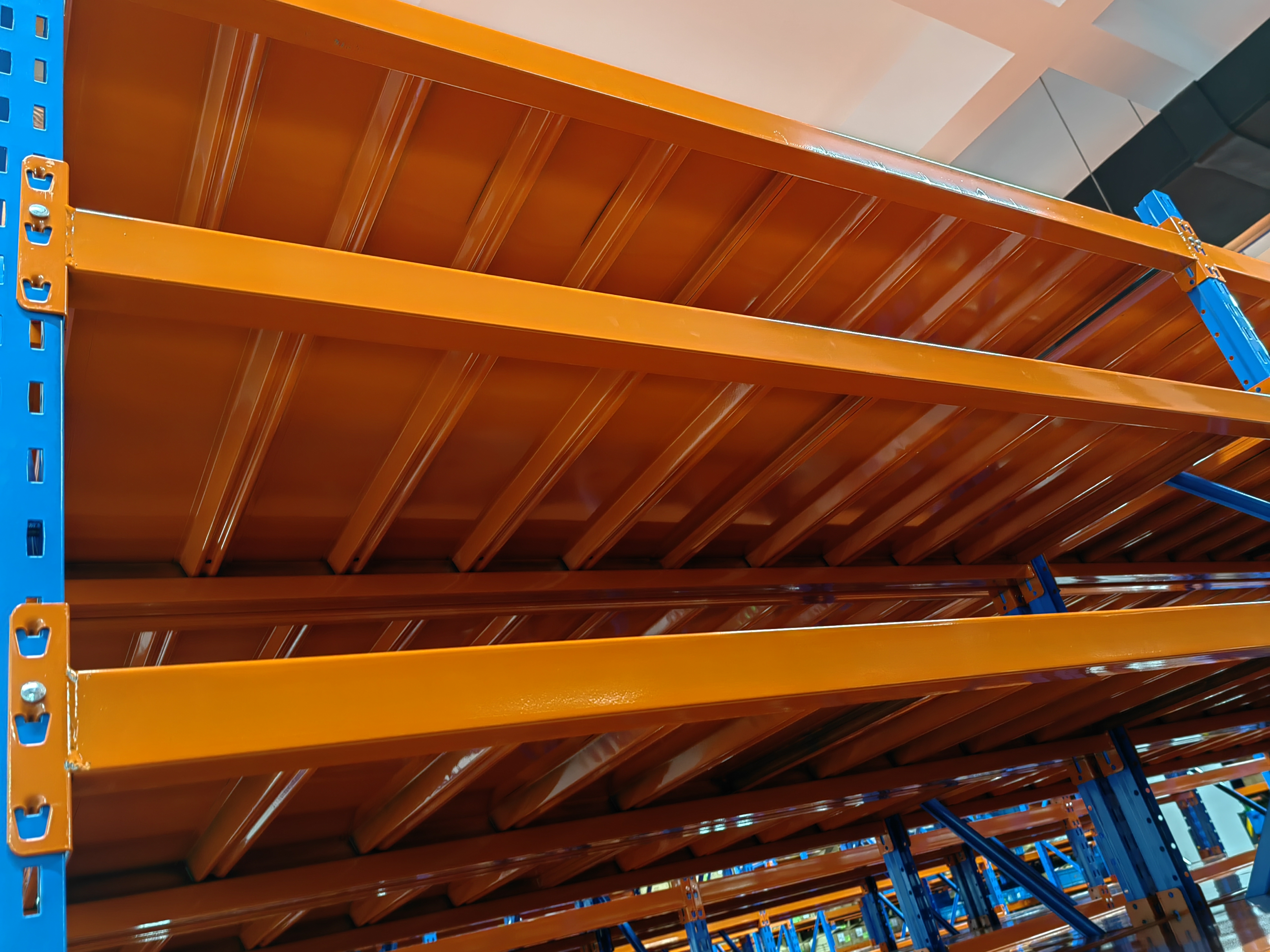 常州銳固的貨架解決方案