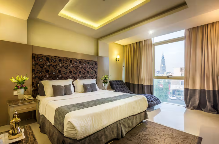 客房設(shè)備智控加盟酒店適配多元居住需求