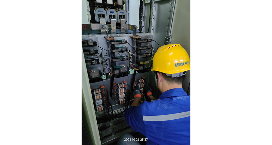 南京电梯维修电容柜公司,维修电容柜