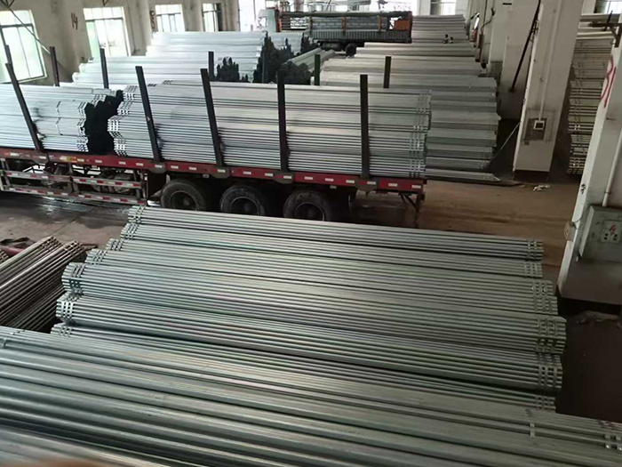 galvanized steel pipes  4c75813f5d2f8412079b9a1c74ba30ed
