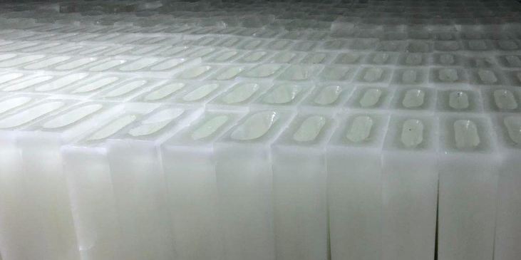 錦溪冰塊批發(fā)定制 昆山市裕實(shí)制冰供應(yīng);