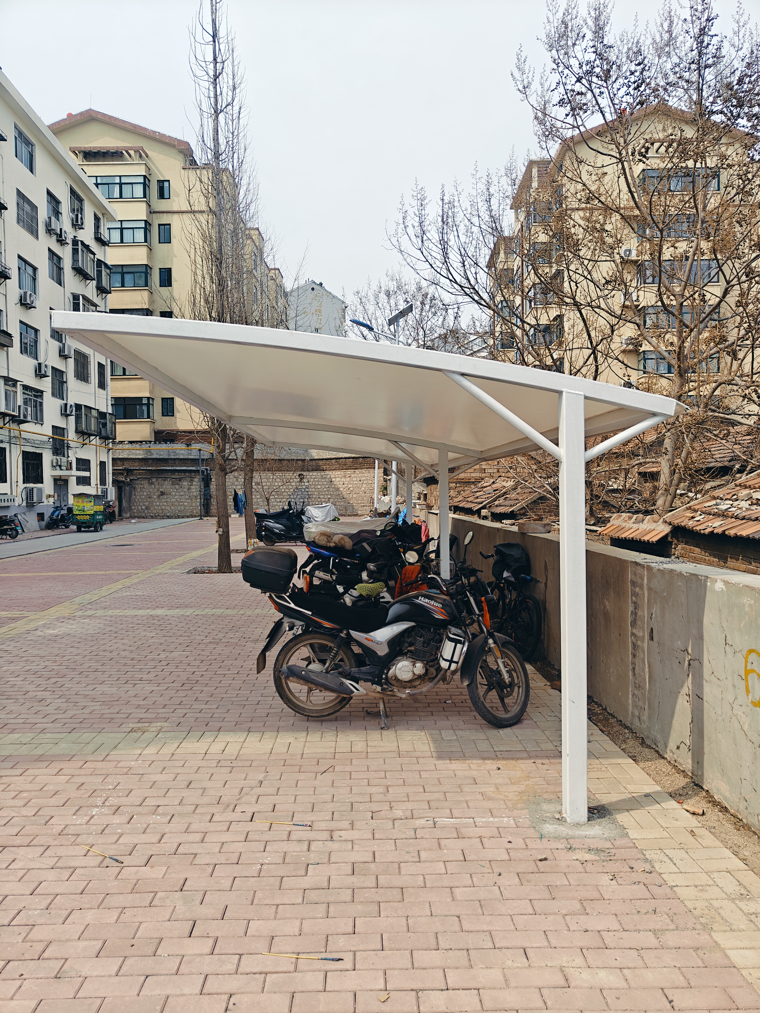 膜結(jié)構(gòu)電動(dòng)自行車棚