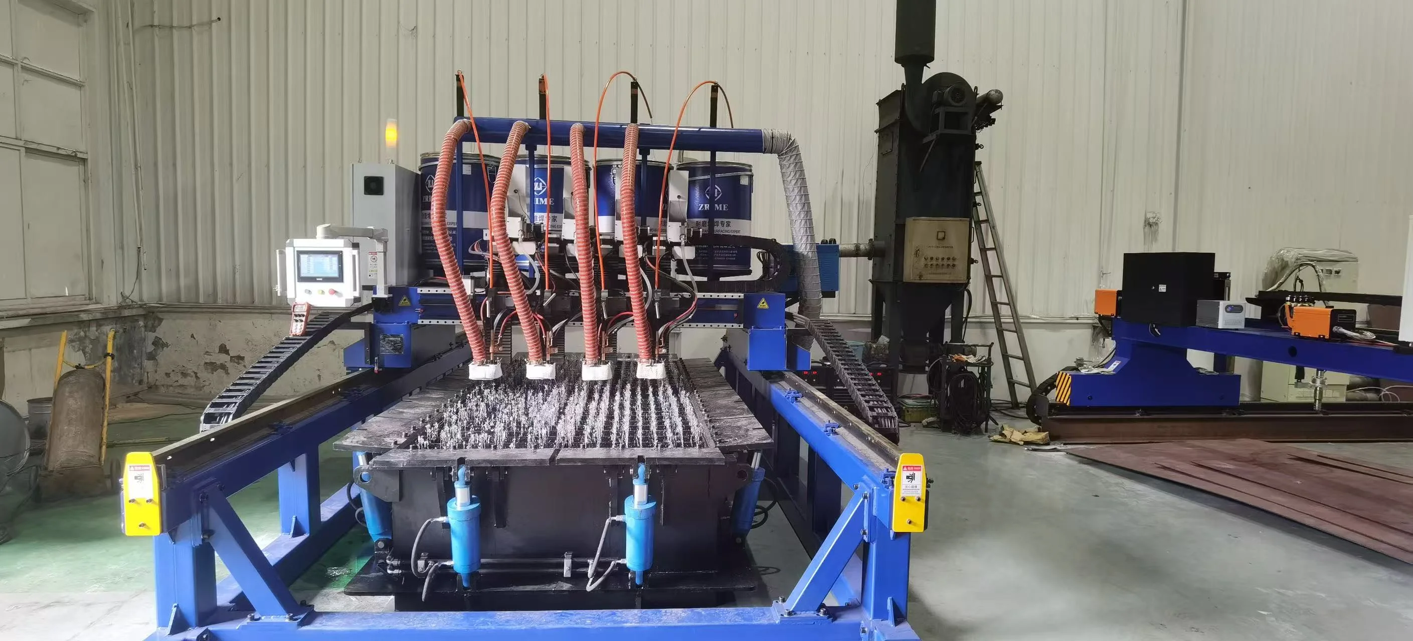 wear-resistant plate surfacing welding machine wear-resistant plate surfacing welding machine